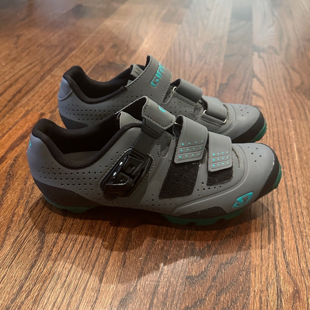 GIRO Cycling Shoes - Women's